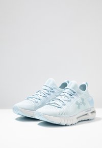 Under Armour Scarpe da corsa su strada - blue