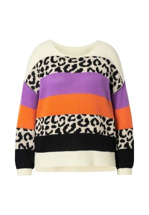 Strickpullover mit horizontalen Streifen in Creme, Lila, Orange und Schwarz, mit einem schwarzen Leopardenmuster im oberen Bereich.