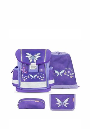 Set di zaini scolastici viola con disegni di farfalle, che comprende uno zaino, una borsa con coulisse, un astuccio e un portafoglio.
