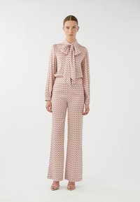 Dea Kudibal Pantalon classique - rays