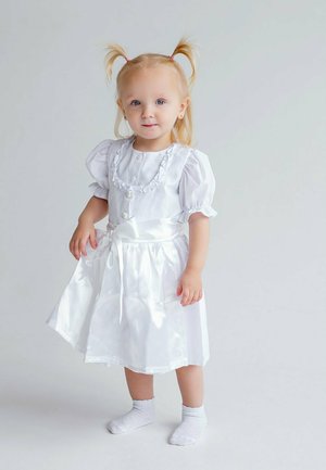 TAUF - Dirndl - weiss