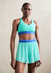 Reebok TEAM BRALETTE - Sujetadores deportivos con sujeción media - unleashed green