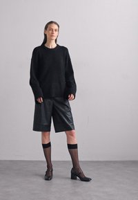 DESIGNERS REMIX VERONA SLIT - Camisola - black