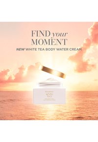 Elizabeth Arden WHITE TEA BODY CREAM nieokreślony