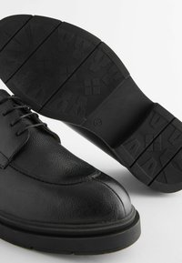 Next Derbies & Richelieus - black