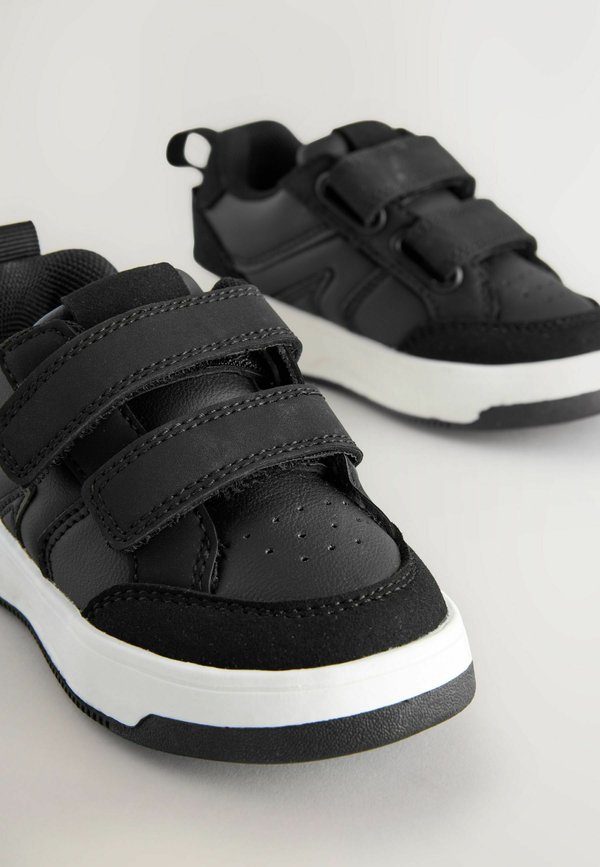 WIDE FIT – TOUCH FASTENING TWO STRAP  – Lauflernschuh