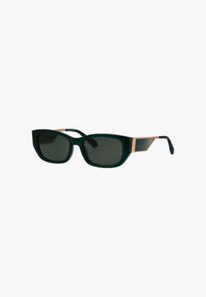 Dunkelgrüne rechteckige Sonnenbrille mit goldenen Akzenten an den Bügeln und schwarzen Ohrstücken auf weißem Hintergrund.