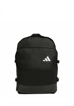 - Plecak