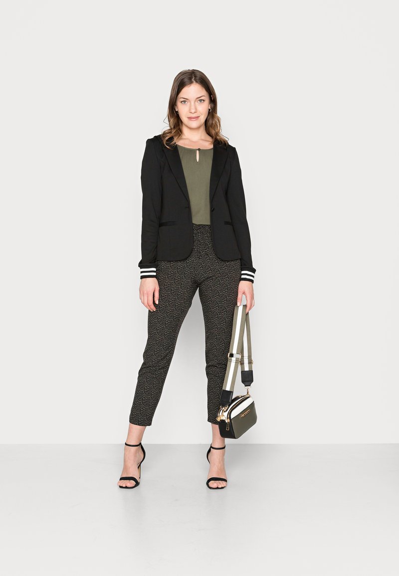 Damen Leichte Jacken | Kaffe KAMARGIE Blazer black deep/schwarz - PL02904 Damen Leichte Jacken | Kaffe KAMARGIE Blazer black deep/schwarz - PL02904