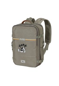 Mochila gris de nylon con una textura suave, con un diseño de Mickey Mouse en negro, detalles en naranja en los cierres y correas acolchadas en los hombros.