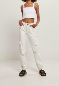 Urban Classics Relaxed fit jeans - white