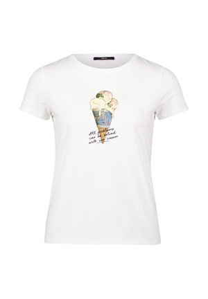 Weißes T-Shirt mit kurzen Ärmeln, das ein buntes Eisbecher-Design und den Text "Alle Probleme lassen sich mit Eiscreme lösen" zeigt.