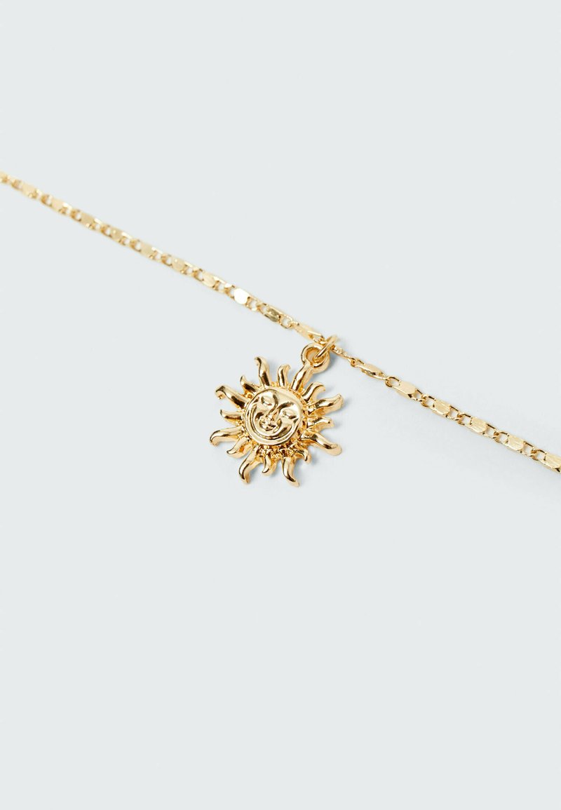 Damen Halsketten | Stradivarius 4-SET MIT SONNE UND KUNSTPERLEN Halskette gold coloured/goldfarben - XT41757 Damen Halsketten | Stradivarius 4-SET MIT SONNE UND KUNSTPERLEN Halskette gold coloured/goldfarben - XT41757