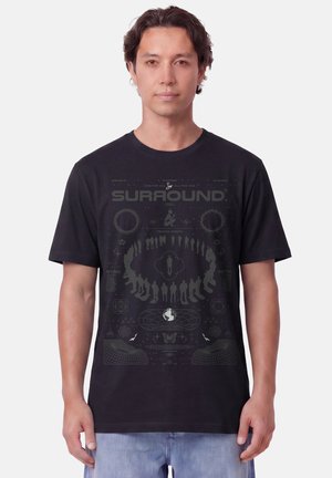 watapparel, SURROUND UNISEX - T-shirt imprimé - black