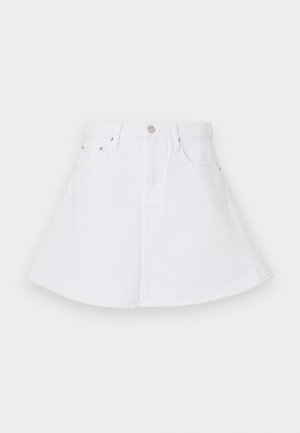 Gonna in denim bianco con design svasato, caratterizzata da una vita aderente, cinque tasche e chiusura con bottone davanti. Texture liscia.