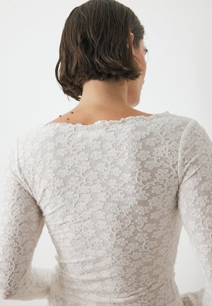 NA-KD, STRUCTURED BOAT NECK - Top s dlhým rukávom - white