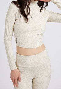 Guess Langarmshirt - green