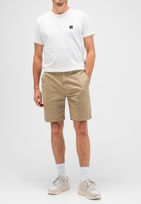 Butcher of Blue MARVIN - Shorts - sahara beige
