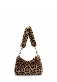 Mazs somiņš ar mīkstu, brūnu un melnu leopardu raksta mākslīgo kažokādu ārpusi un biezu kažokādas siksnu, kas piestiprināta ar zelta ķēžu saitēm.