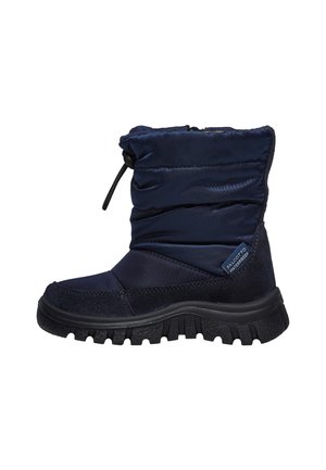 Bota impermeable de color azul marino con base de ante texturizado y parte superior de terciopelo suave, que cuenta con cierre de cordón elástico y suela negra resistente.
