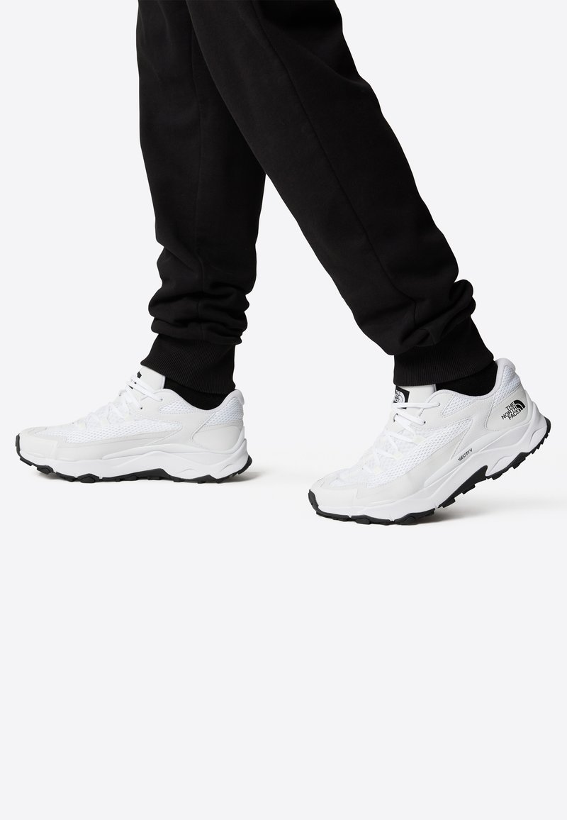 The North Face VECTIV TARAVAL - Sneakers basse - t tnf white tnf white