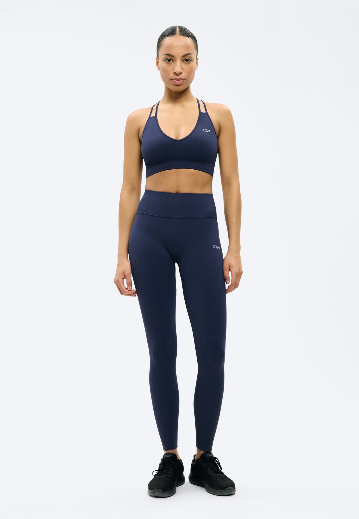 DEFINE SEAMLESS V SHAPE TIGHT