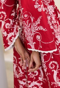 Laura Ashley Chalatas - red