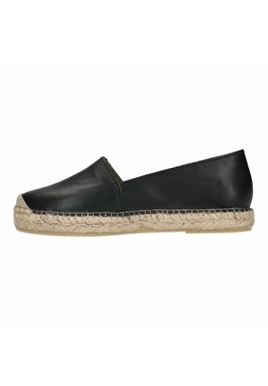 Zwarte leren espadrille met jute touwzool, ronde neus en elastische zijpanelen, met een gladde textuur en een minimalistisch ontwerp.