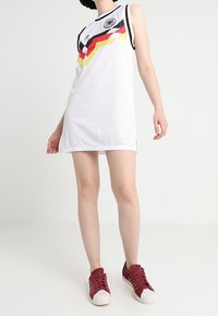 adidas Originals Sukienka letnia