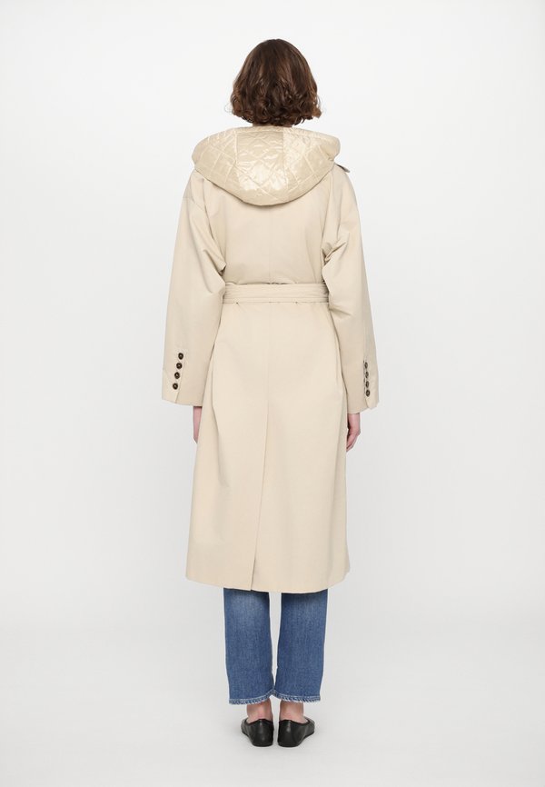 NOCHER - Trenchcoat - sabbia