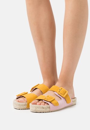 Mules - multicolor