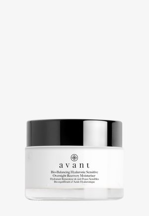 BIO-BALANCING HYALURONIC SENSITIVE OVERNIGHT RECOVERY MOISTURISER - Soin de nuit