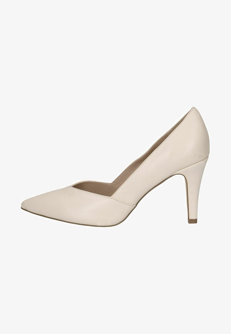 Décolleté in pelle beige, caratterizzata da un design a taglio e da un sottile tacco a stiletto. Texture liscia con dettagli di cucitura minimi.