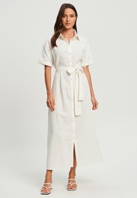 CALLI CHARLI - Haljina-majica - white