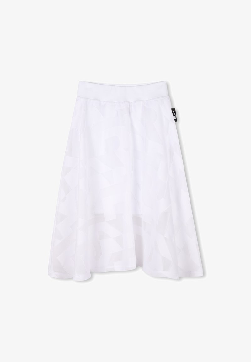 Jupe blanche mi-longue avec un motif texturé et une taille élastique. Présente une étiquette logo discrète sur le côté gauche. Tissu léger.