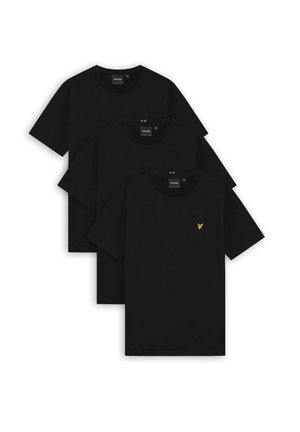 Tre sorte t-shirts med korte ærmer og rund hals stakket, hver med et lille gult fuglelogo på venstre bryst.