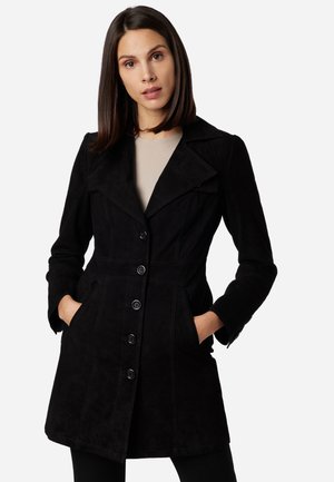 LUCY - Halflange jas - schwarz velour