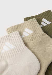 adidas Performance CUSHIONED ESSENTIALS ANKLE SOCKS UNISEX 6 PACK - Ponožky - olive strata/wonder cargo/wonder alumina