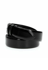 Cintura in pelle nera con una finitura liscia e lucida e una texture a righe diagonali. Presenta una fibbia in argento lucido e numerosi fori per la regolazione.