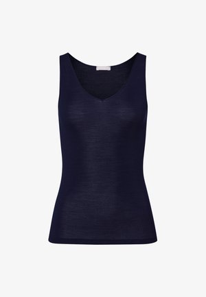 Top sin mangas de color azul marino, hecho de una tela suave, con un diseño de escote en V y una silueta ajustada, sin patrones visibles ni herrajes.