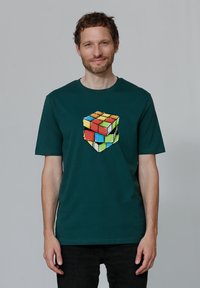 watapparel PIXEL ZAUBERWÜRFEL - Print T-shirt - glazed green
