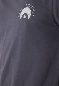 YOURTURN UNISEX - T-shirts med print - dark grey