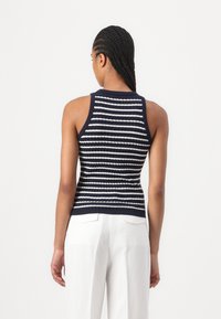 Tommy Hilfiger CABLE SLIM - Trui - dark night navy/ivory