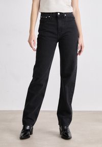 Calvin Klein Jeans - HIGH RISE STRAIGHT - Traperice ravnih nogavica - denim black Minijatura 1