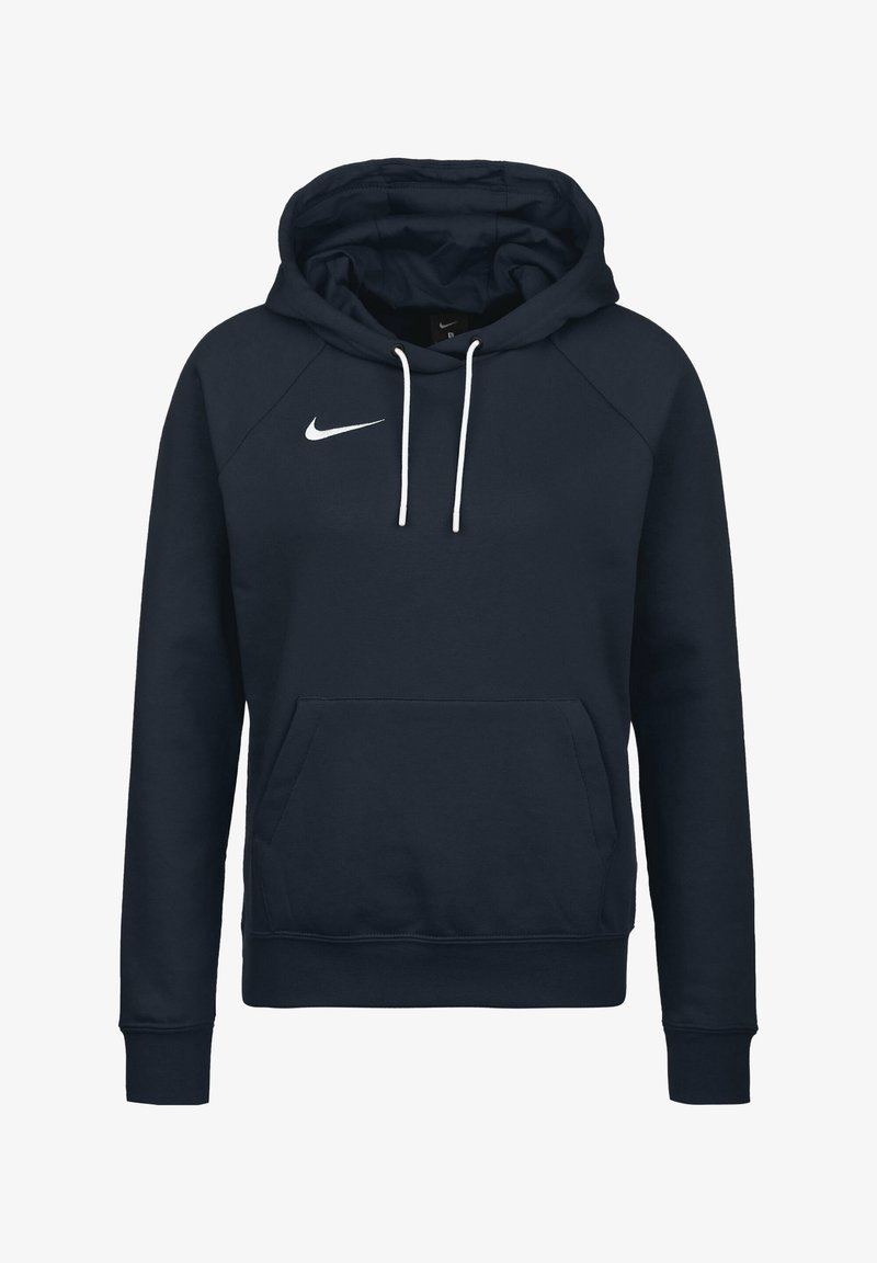 Hoodie blu navy con logo Nike bianco, lacci, tasca frontale a marsupio e polsini e orlo a coste. Tessuto morbido, vestibilità comoda.