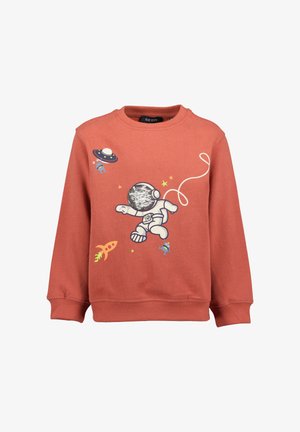 Kindersweater in roestkleur met astronaut-, ruimteschip- en alienplaatjes, met een paillettendetail op de helm van de astronaut.