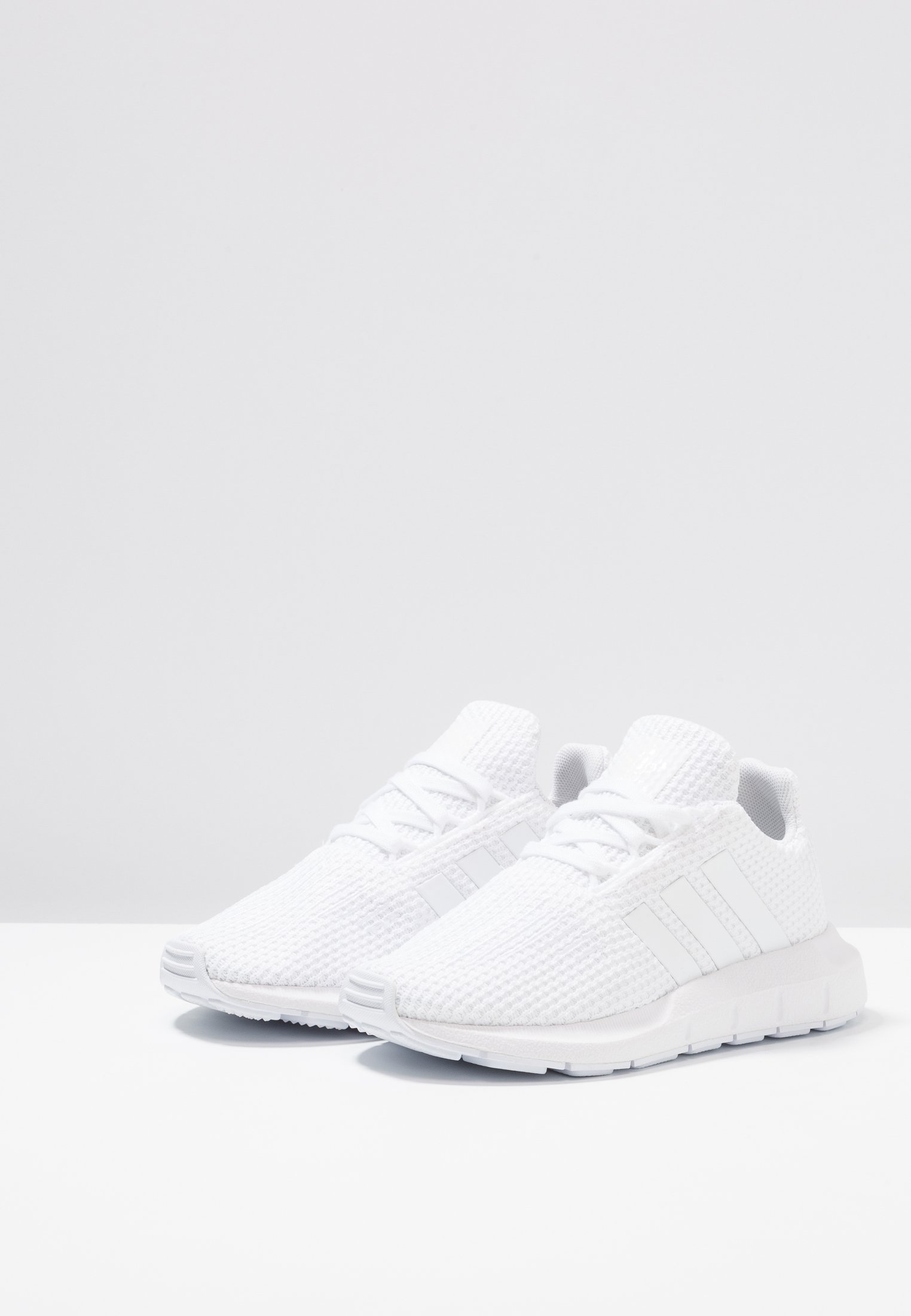 zapatillas adidas swift run blancas