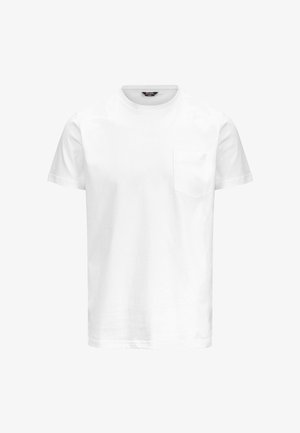 T-shirt bianco in cotone con maniche corte e scollatura tonda, dotato di una piccola tasca sul petto sinistro. Texture liscia e semplice.