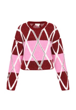 Crvena i ružičasta skraćena džemper s bijelim i srebrnim dijamantnim uzorkom. Mekana, pahuljasta tekstura s dugim rukavima i okruglim izrezom.