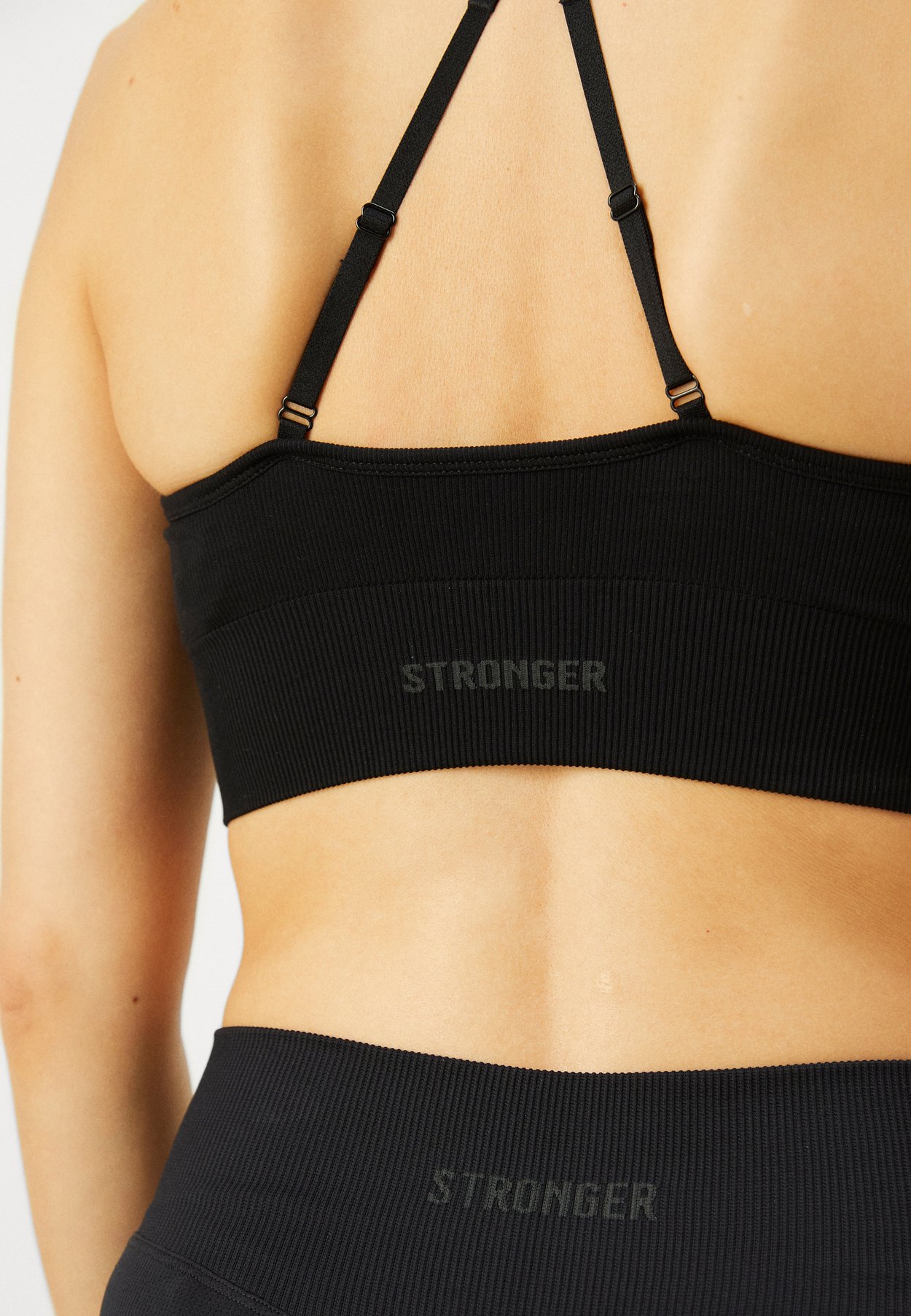 SEAMLESS STRAP BRA